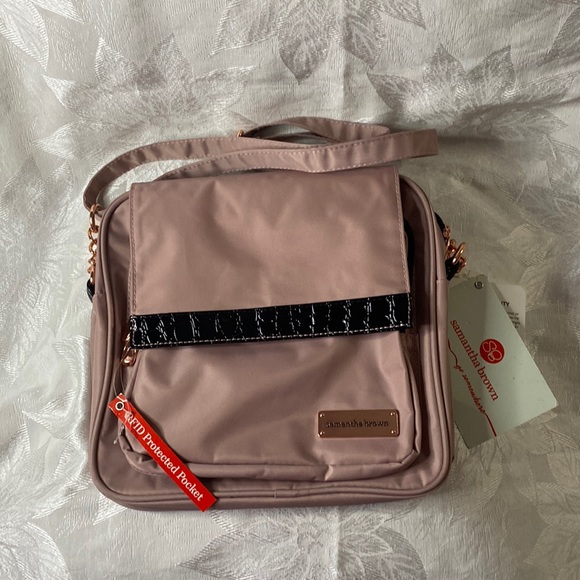 NWT Samantha Brown Rose Gold Crossbody w/RFID Pocket - Picture 2 of 10
